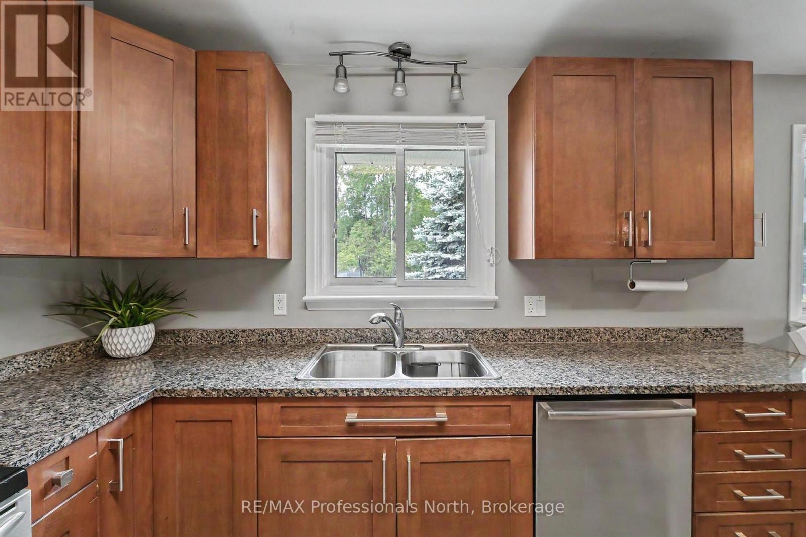 12 STOUFFER STREET - Image 13