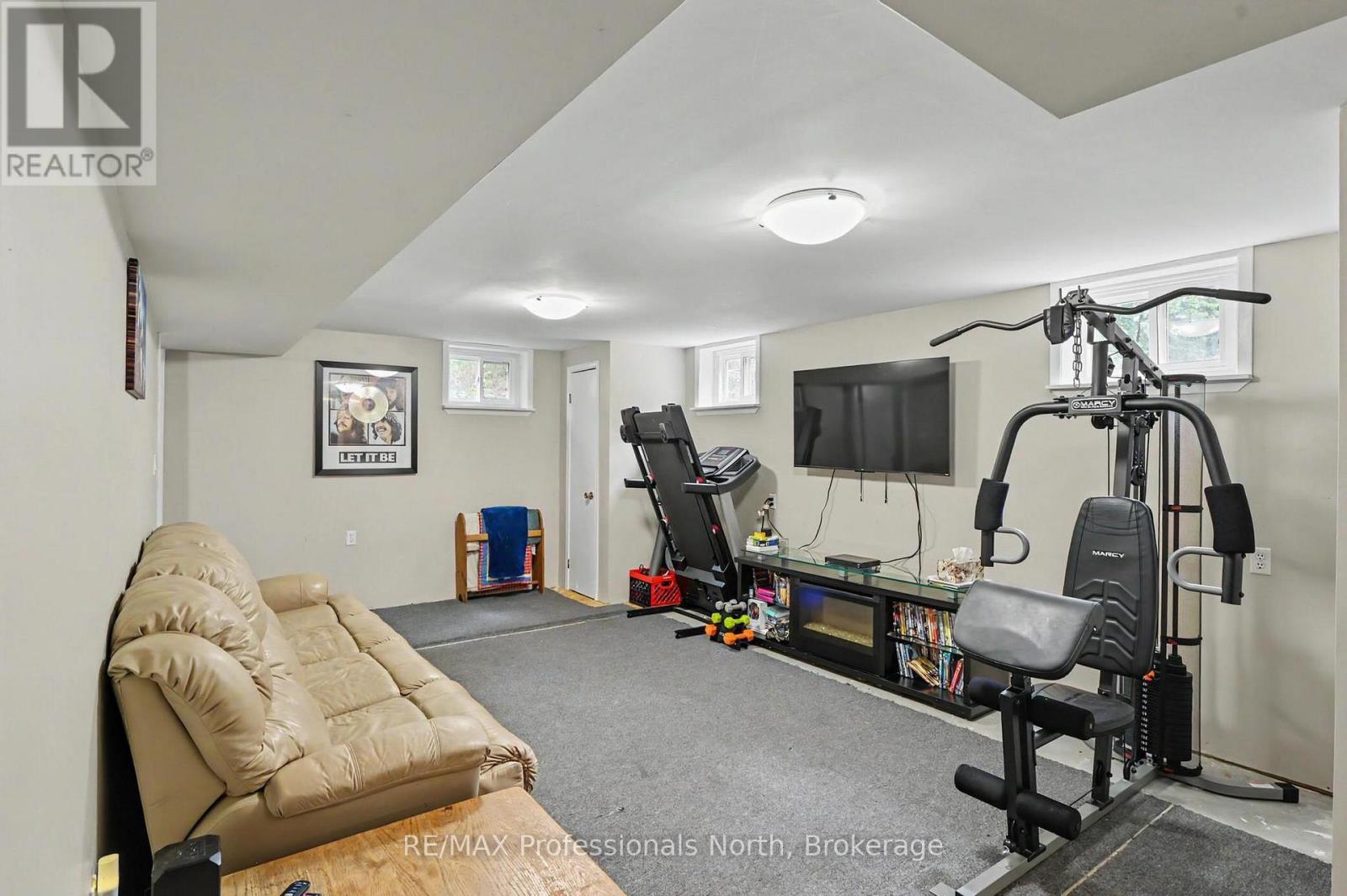 12 STOUFFER STREET - Image 23