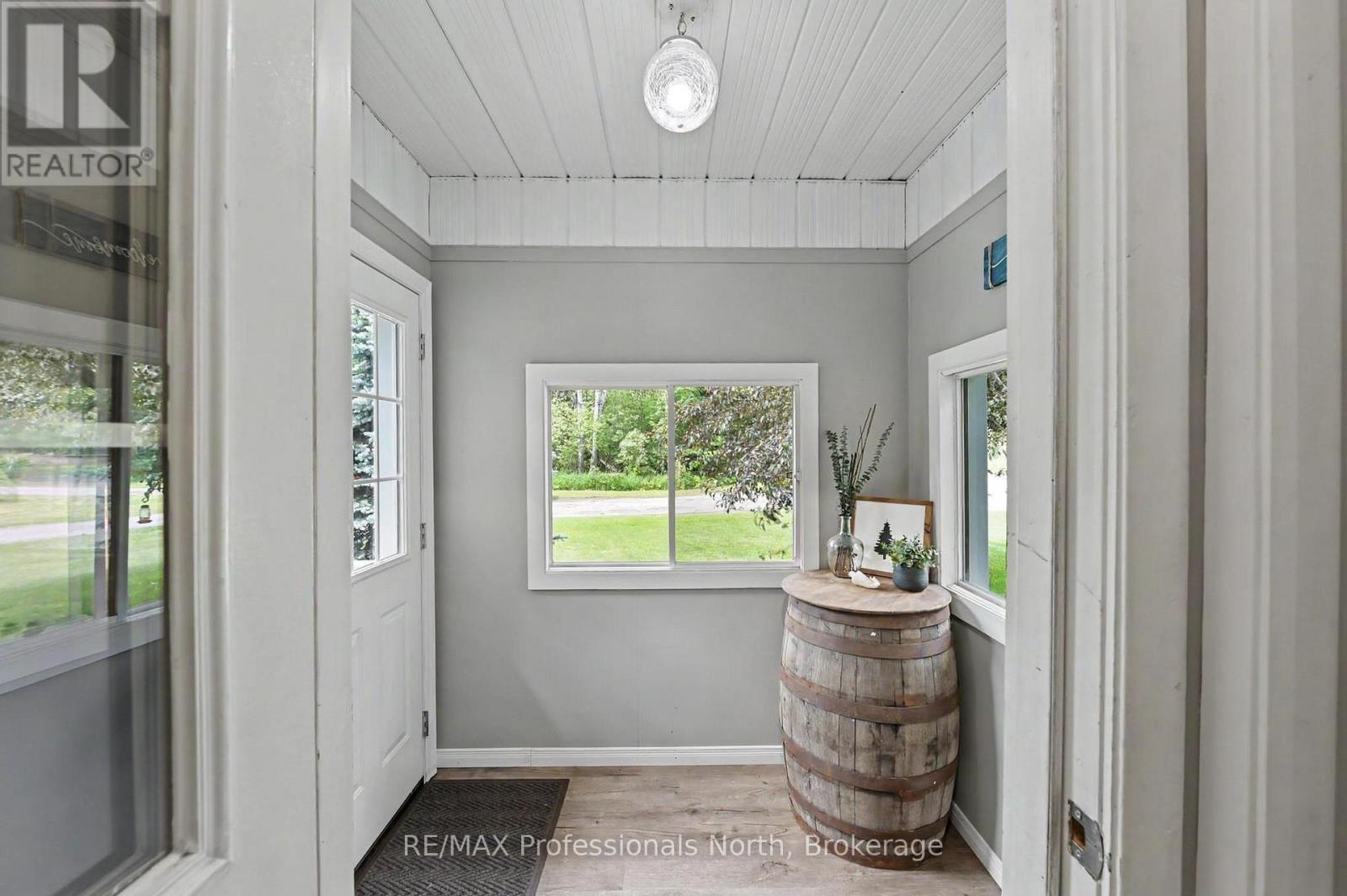 12 STOUFFER STREET - Image 32