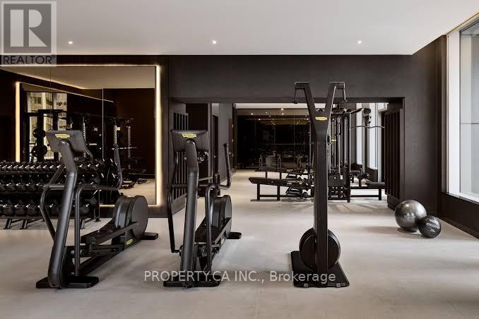 #1007 11 YORKVILLE AVENUE - 12
