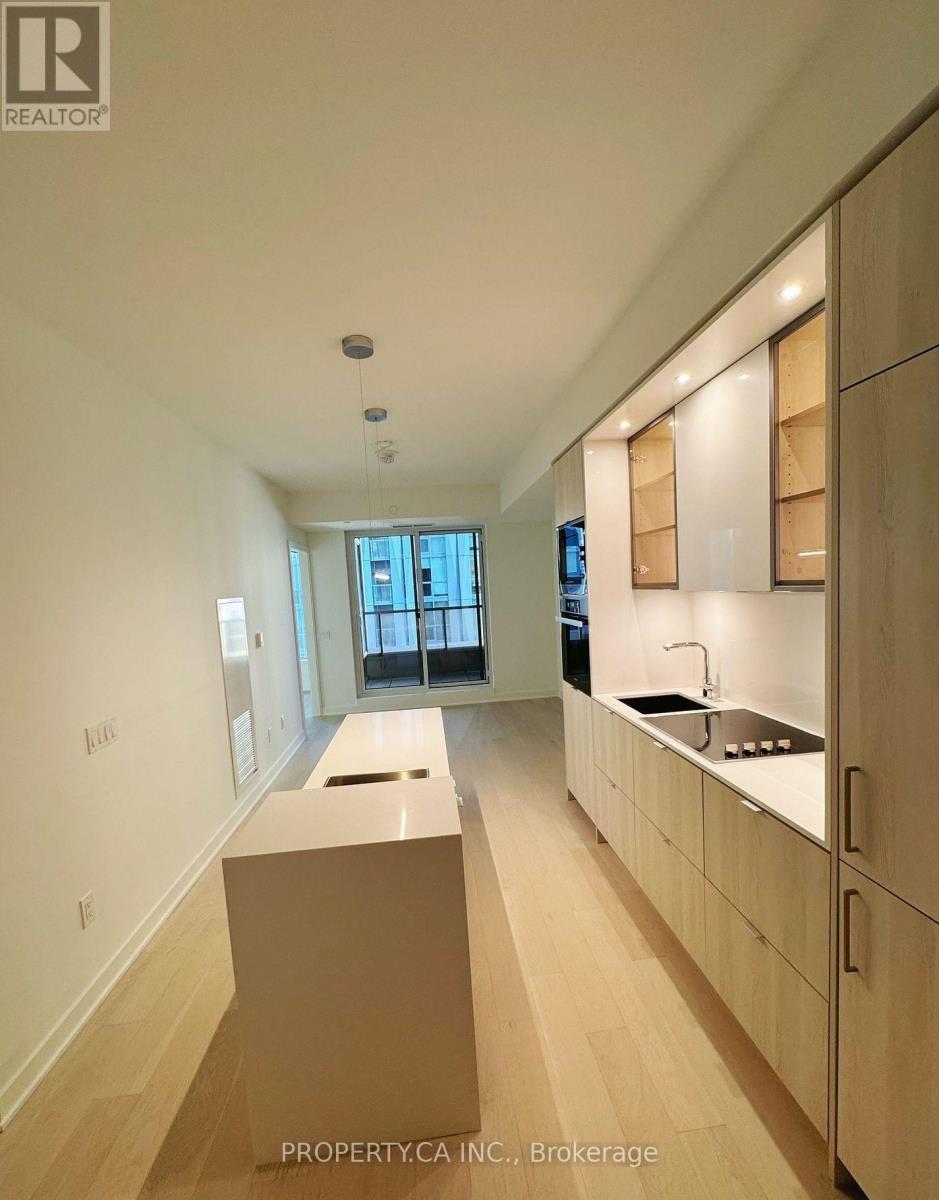 #1007 11 YORKVILLE AVENUE - 3