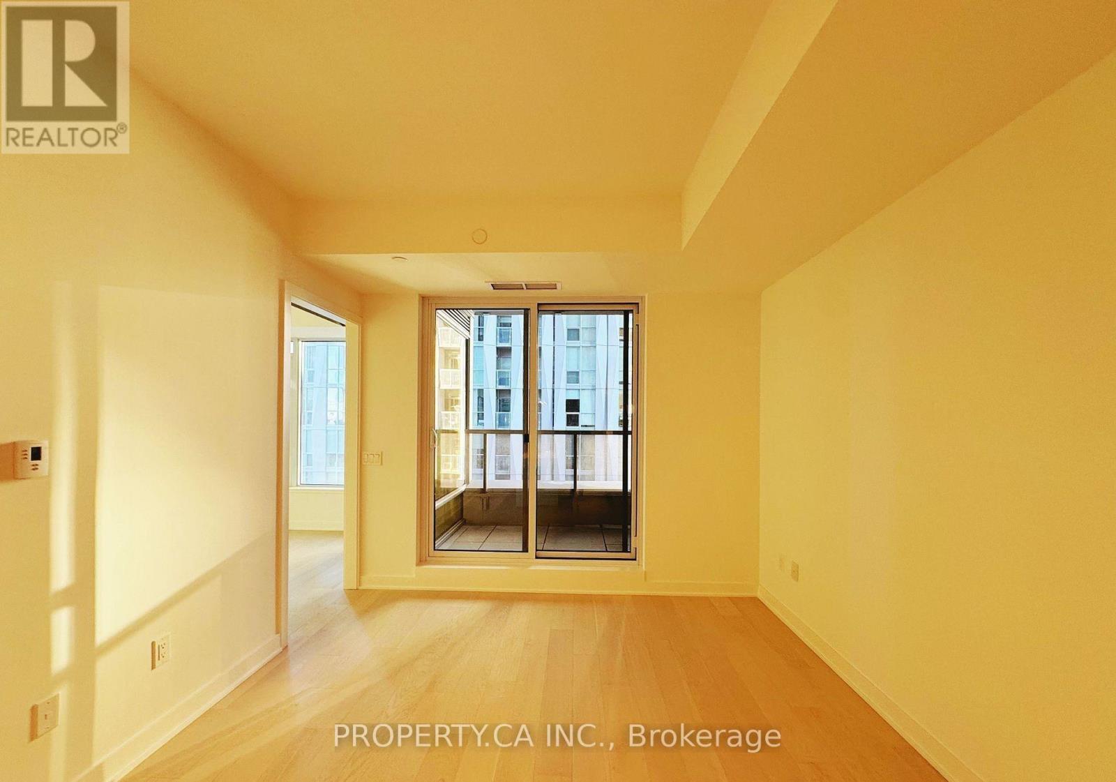 #1007 11 YORKVILLE AVENUE - 5