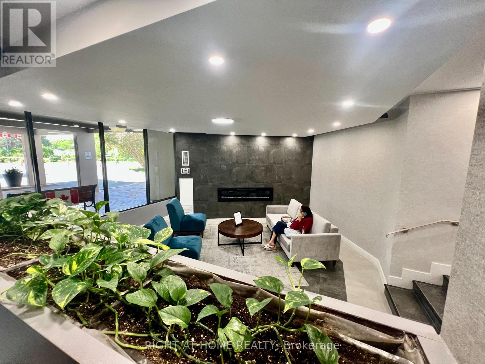 #1008 20 EDGECLIFF GOLFWAY - 2