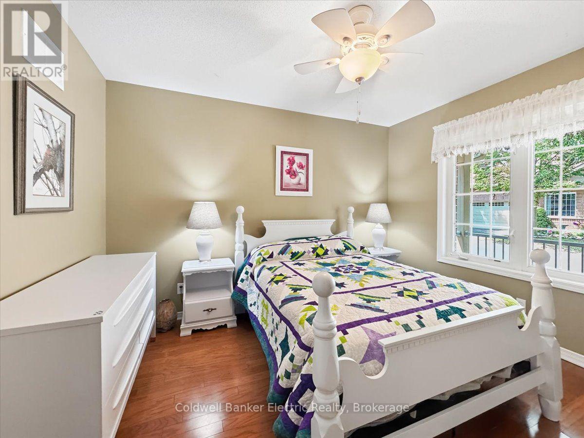 #13 877 WENTWORTH STREET - Image 8