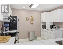 13 - 877 Wentworth Street, Peterborough, ON K9J8R7 Photo 12