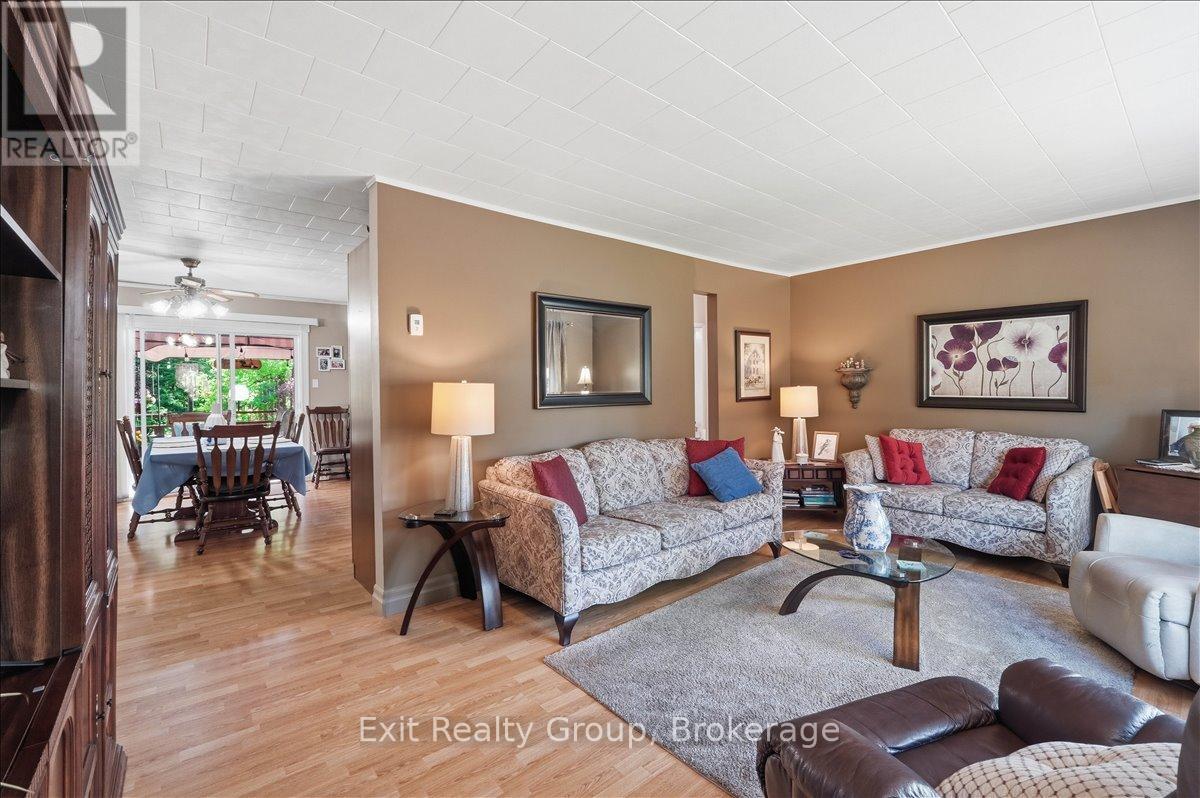 102836 HIGHWAY 7 - 10