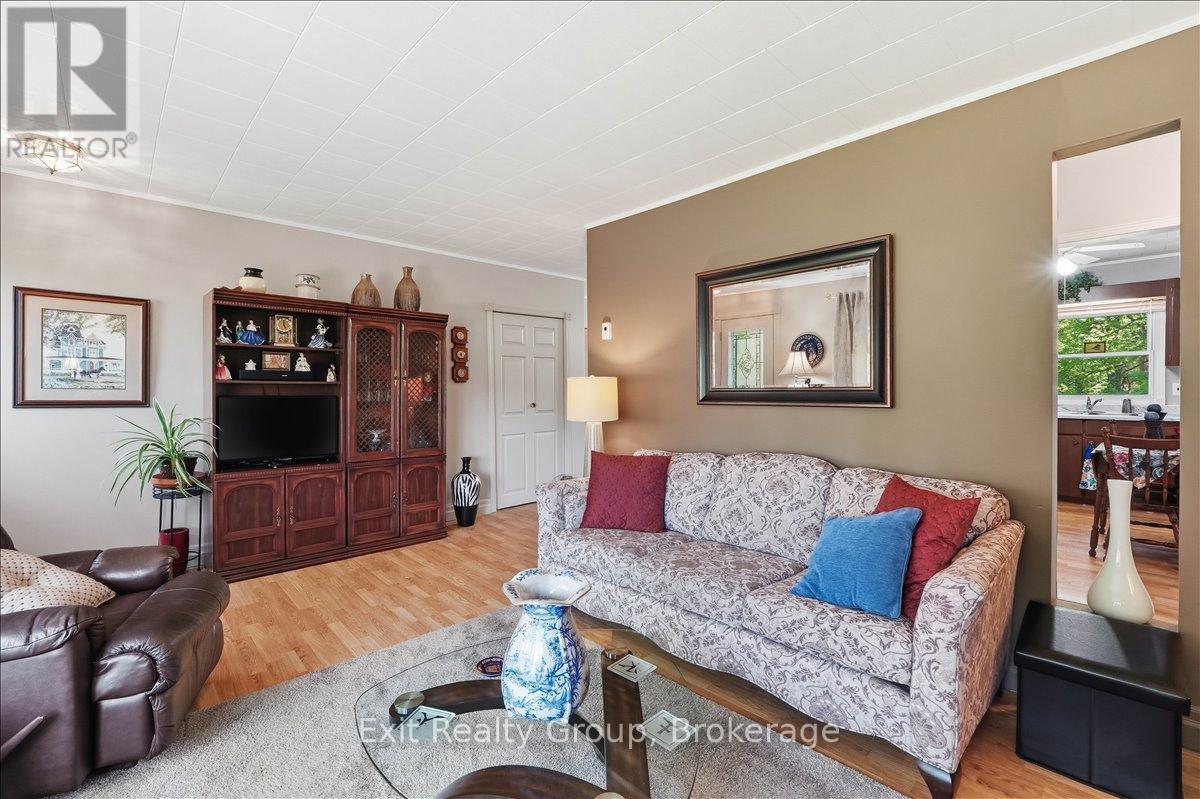 102836 HIGHWAY 7 - Image 13