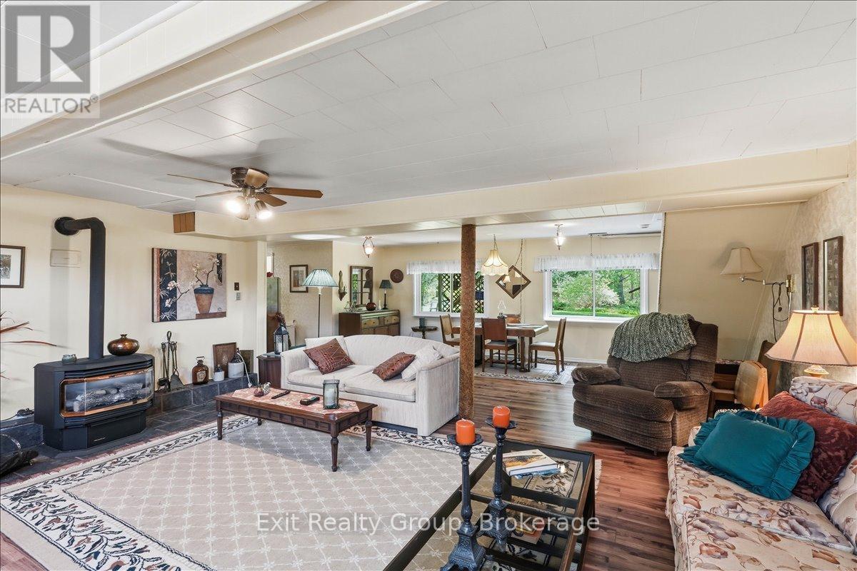 102836 HIGHWAY 7 - 19