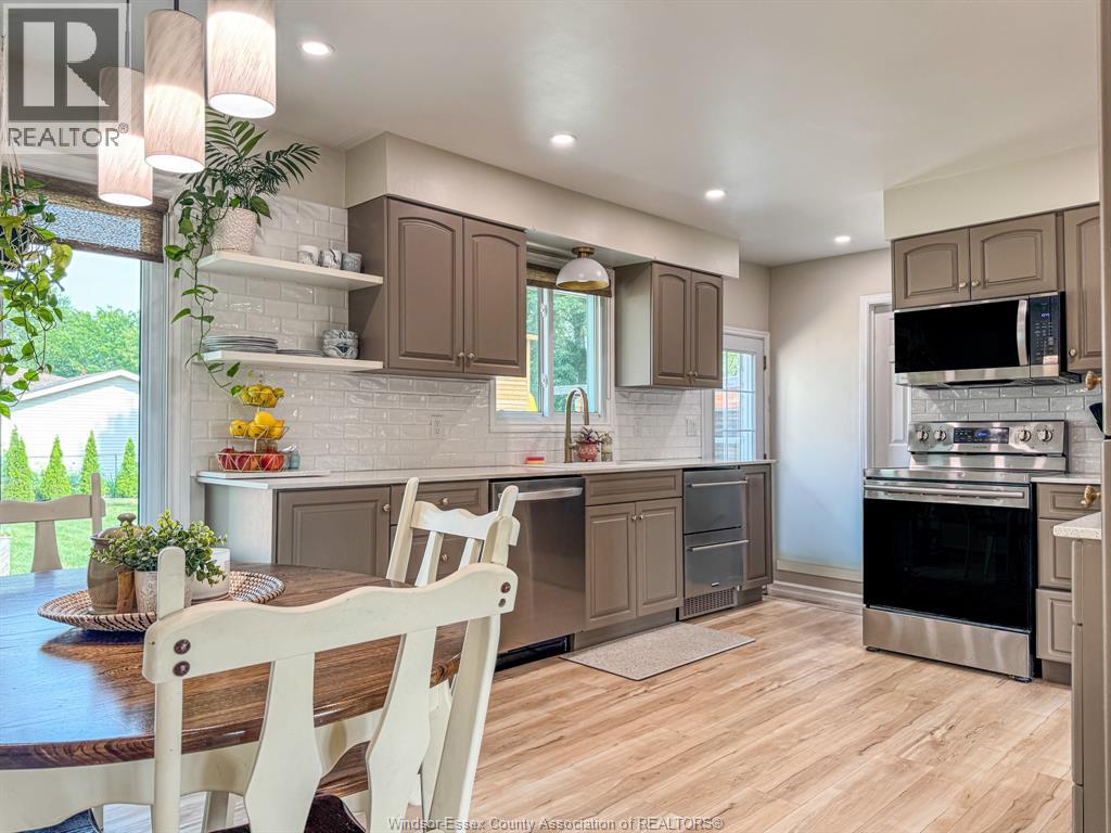 281 FAIRVIEW East - Image 13