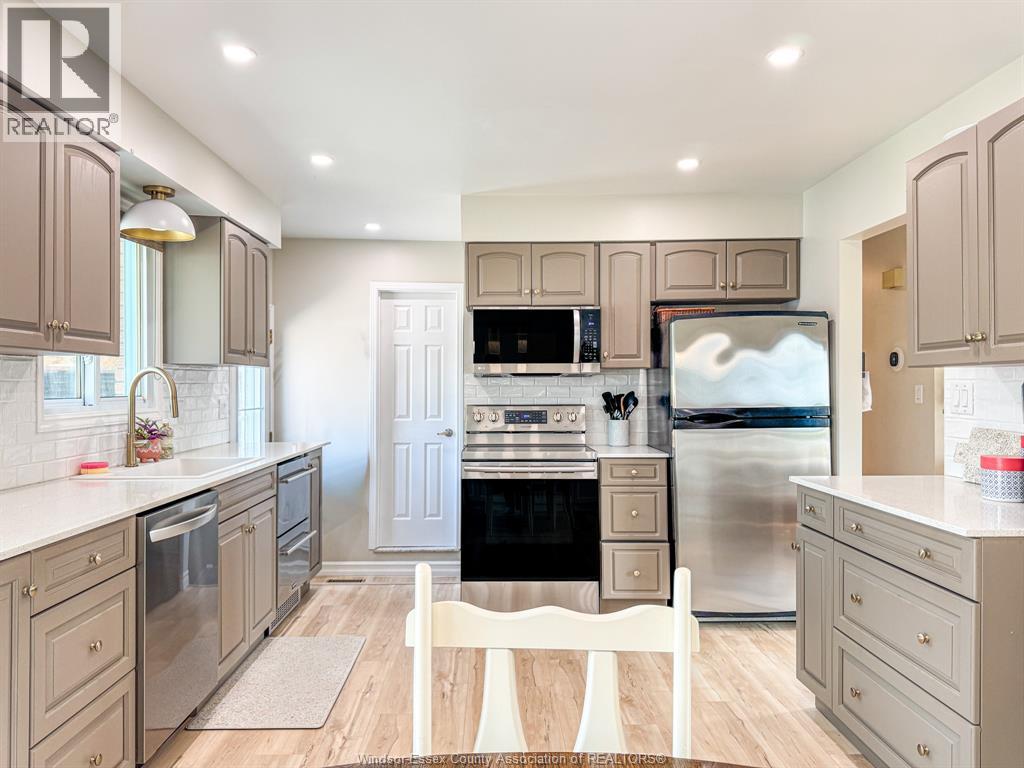 281 FAIRVIEW East - Image 10