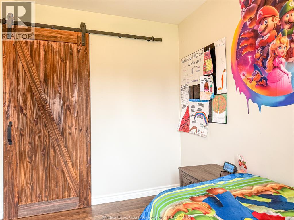 281 FAIRVIEW East - 22