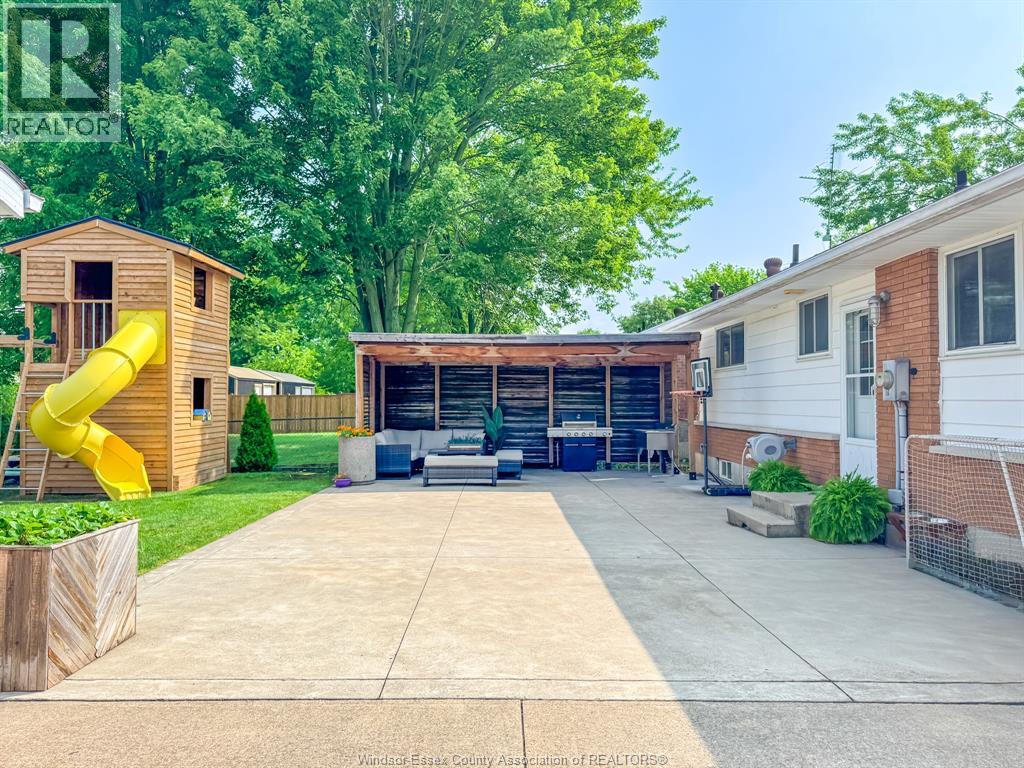 281 FAIRVIEW East - Image 33