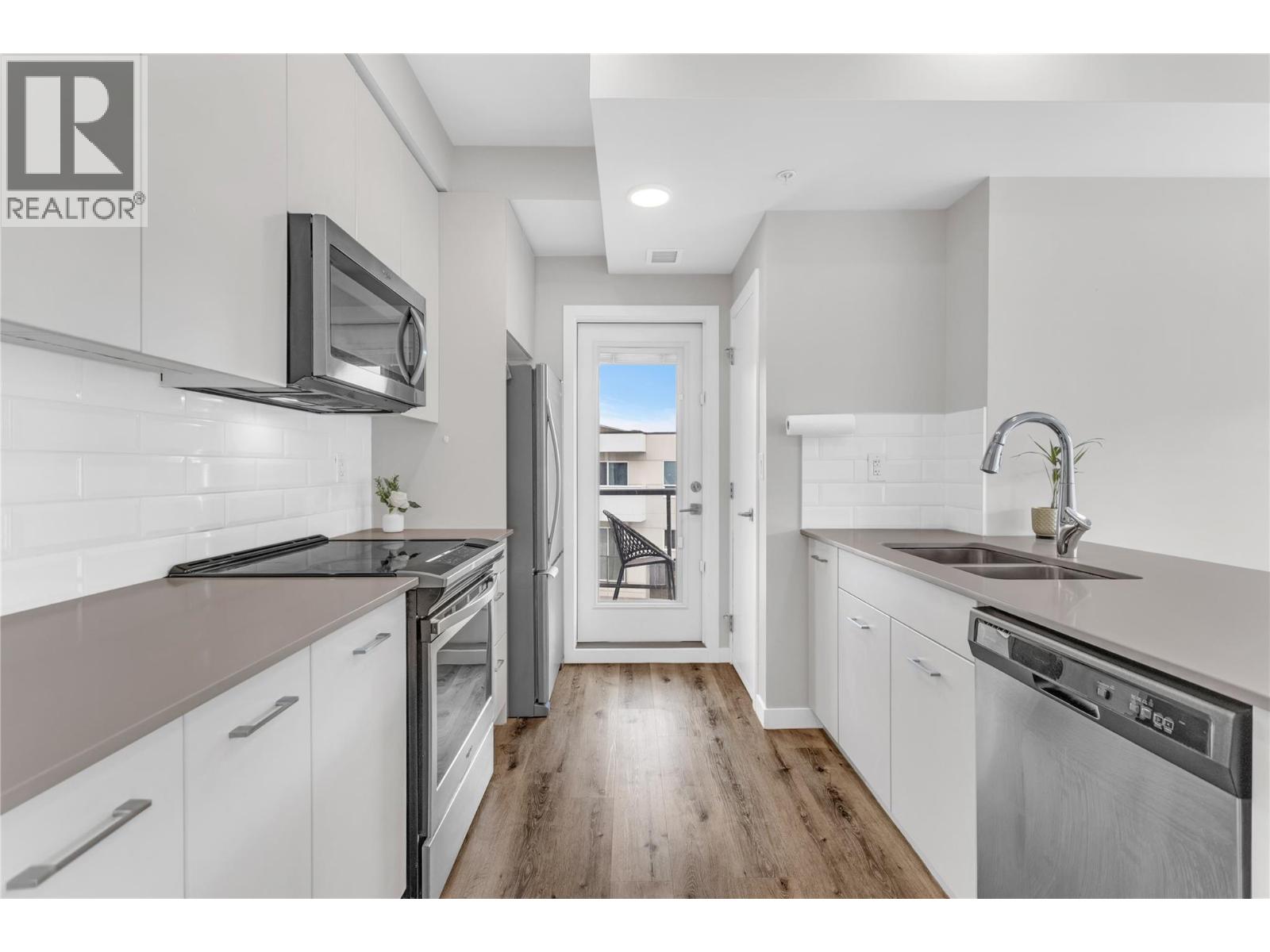 #417 722 Valley Road - Image 11