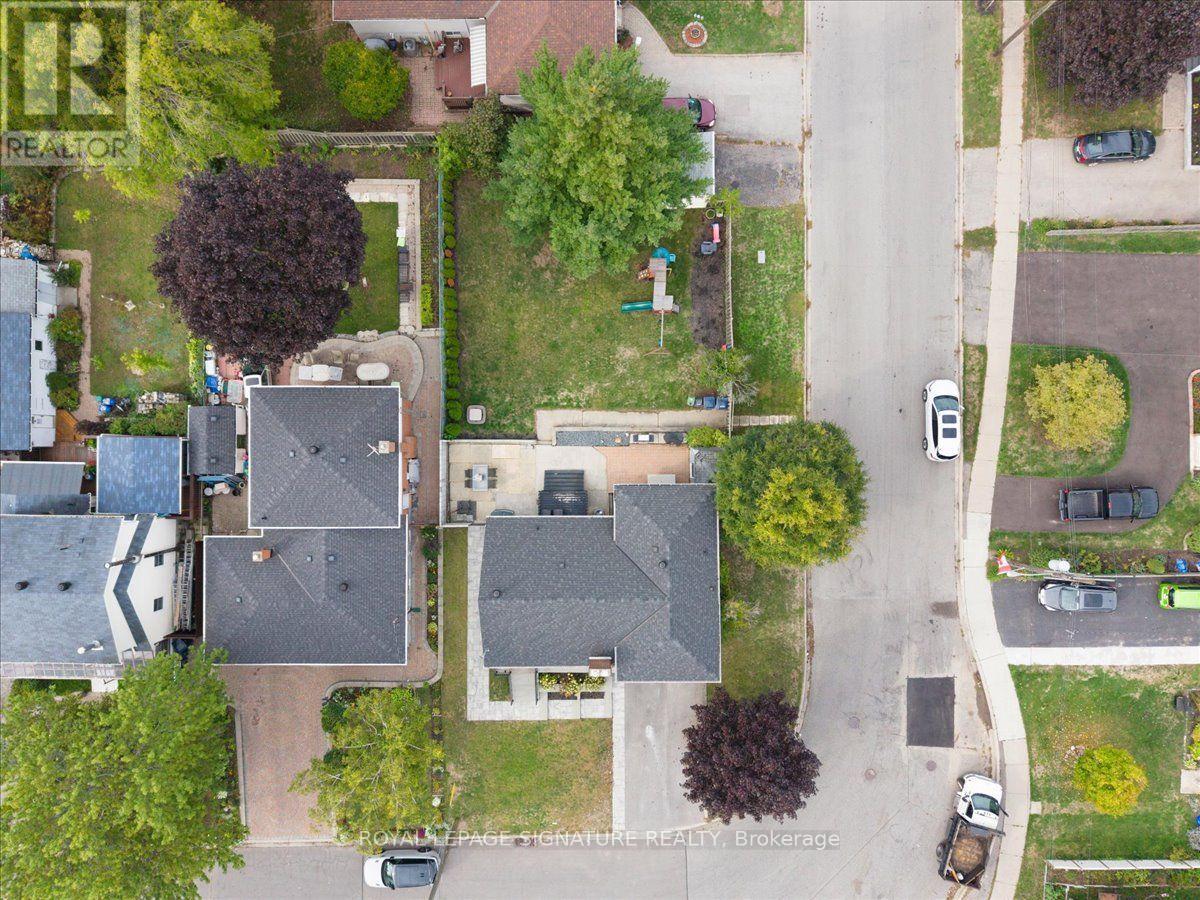1 WESTCROFT DRIVE - 31