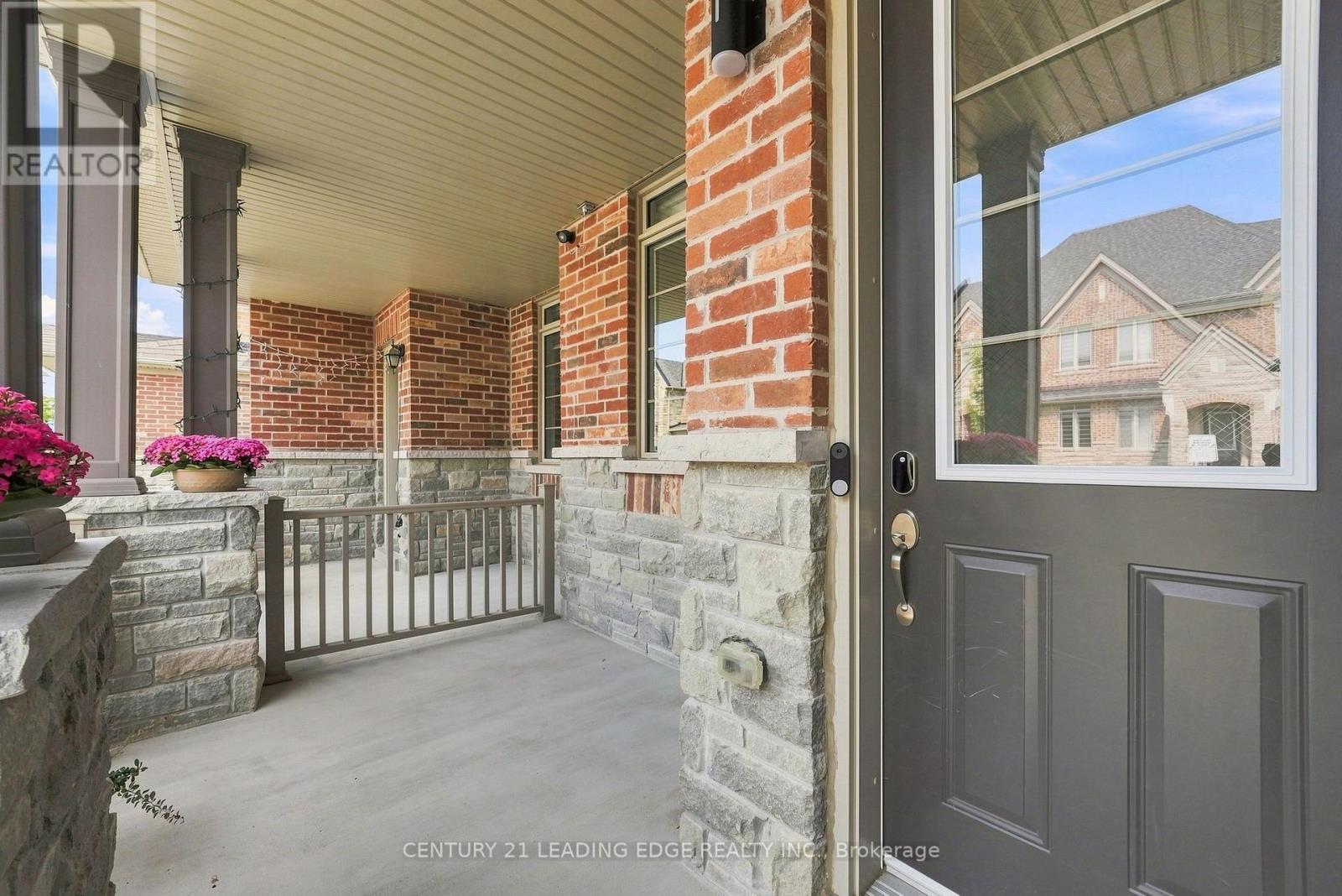 7 HARDMAN LANE - Image 4
