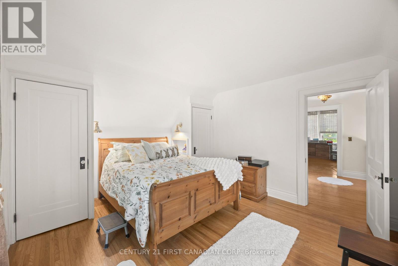 330 CHEAPSIDE STREET - Image 21