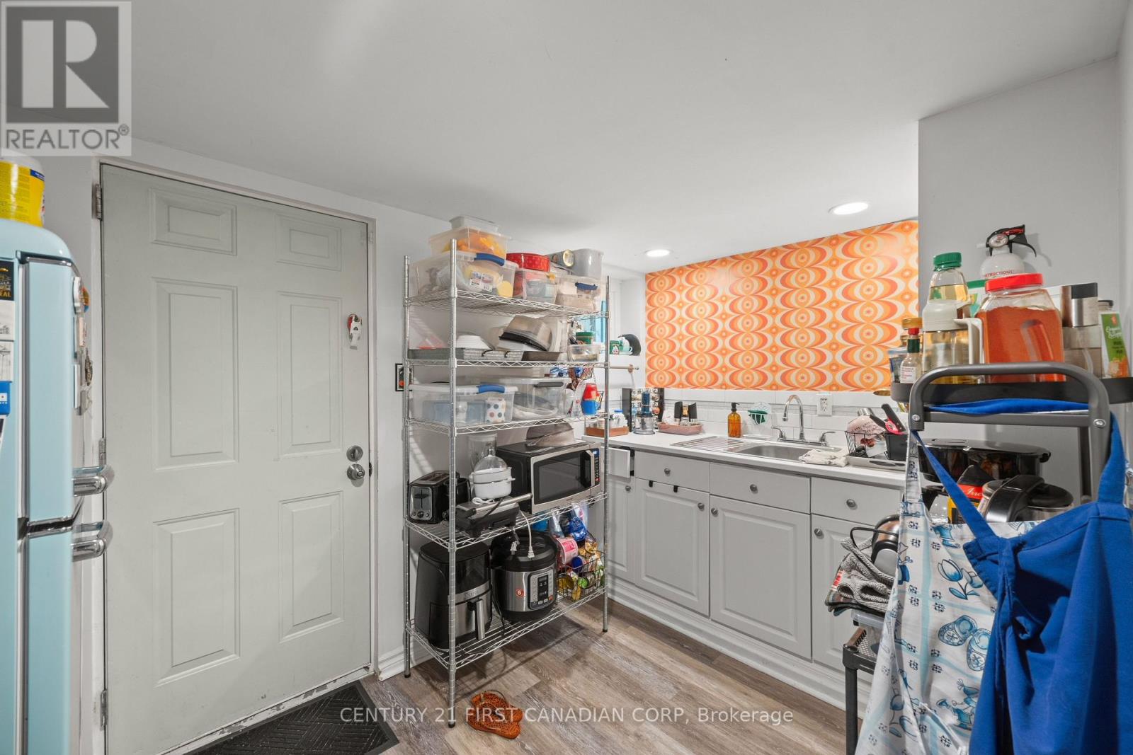 330 CHEAPSIDE STREET - Image 25