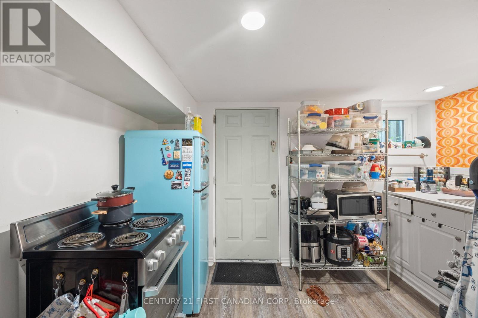 330 CHEAPSIDE STREET - Image 27