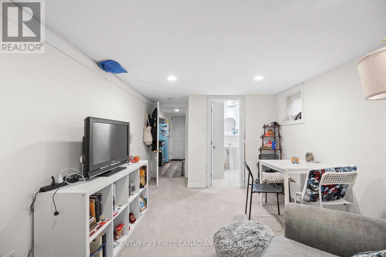 330 CHEAPSIDE STREET - Image 29