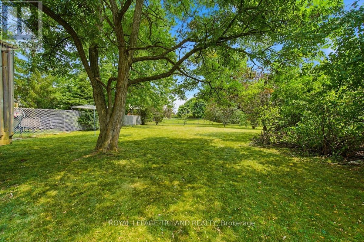59 KINTAIL CRESCENT - 38