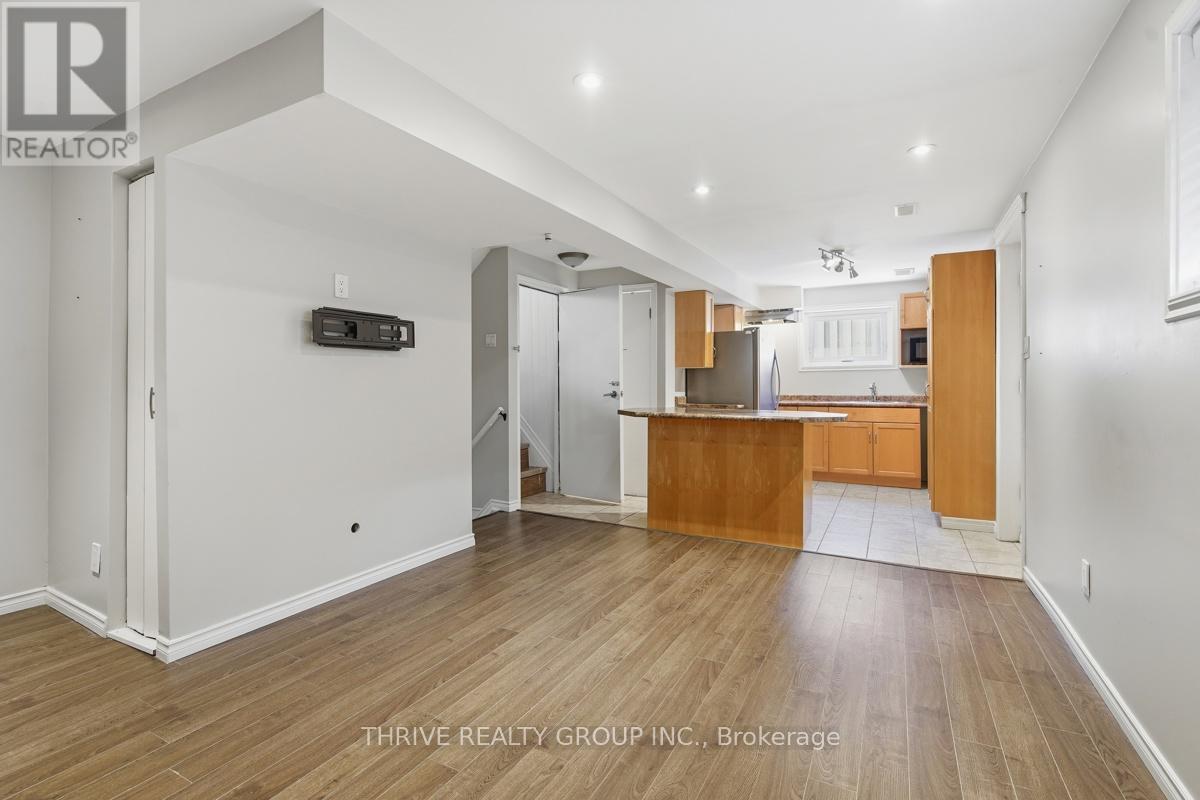 15 RENNY CRESCENT - Image 26