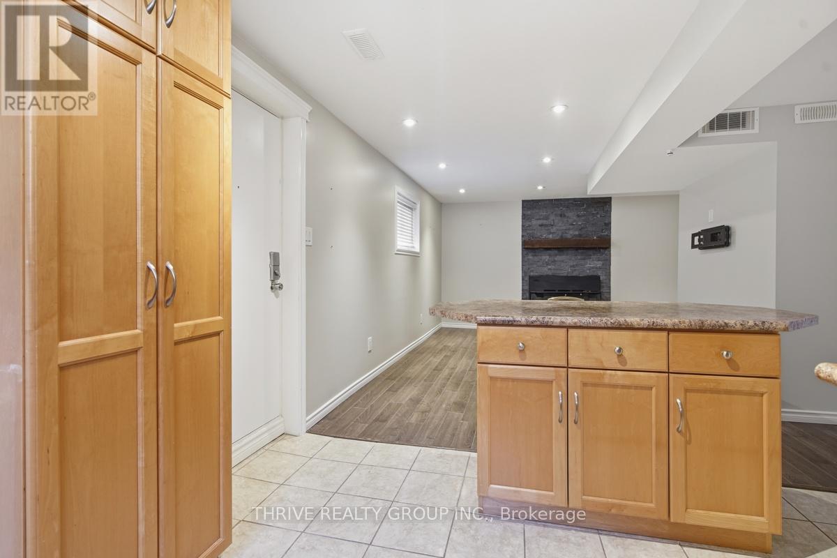 15 RENNY CRESCENT - Image 30