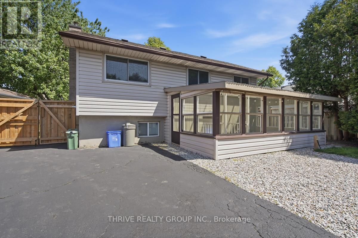 15 RENNY CRESCENT - Image 42
