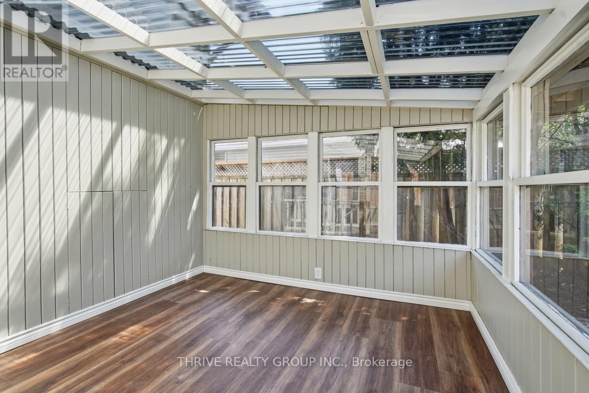 15 RENNY CRESCENT - 45