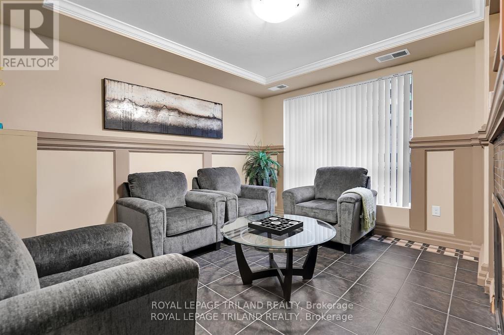 #111 1030 CORONATION DRIVE - Image 30