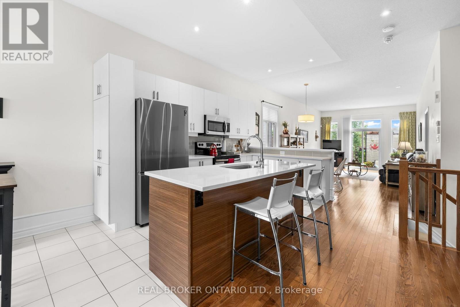 128 GEORGE STREET W - Image 12