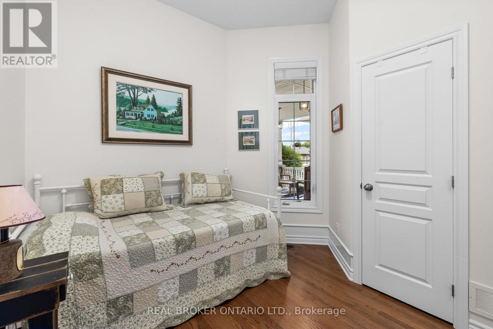 128 GEORGE STREET W - Image 34