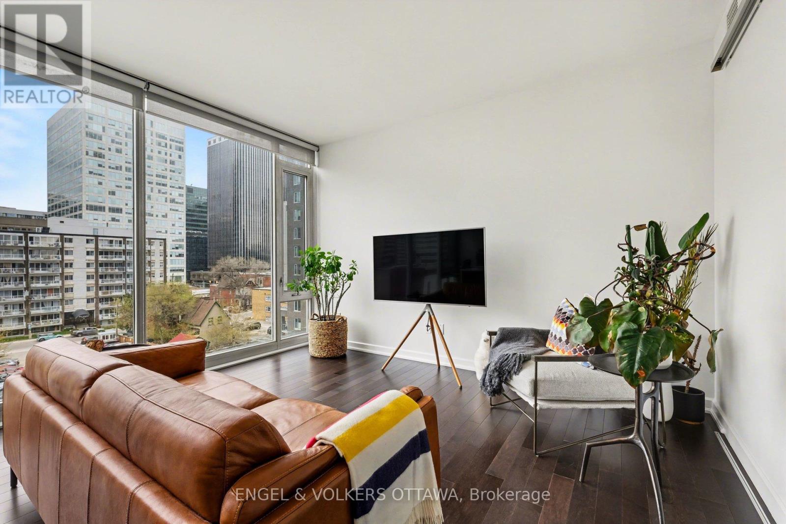 #513 300 LISGAR STREET - Image 7