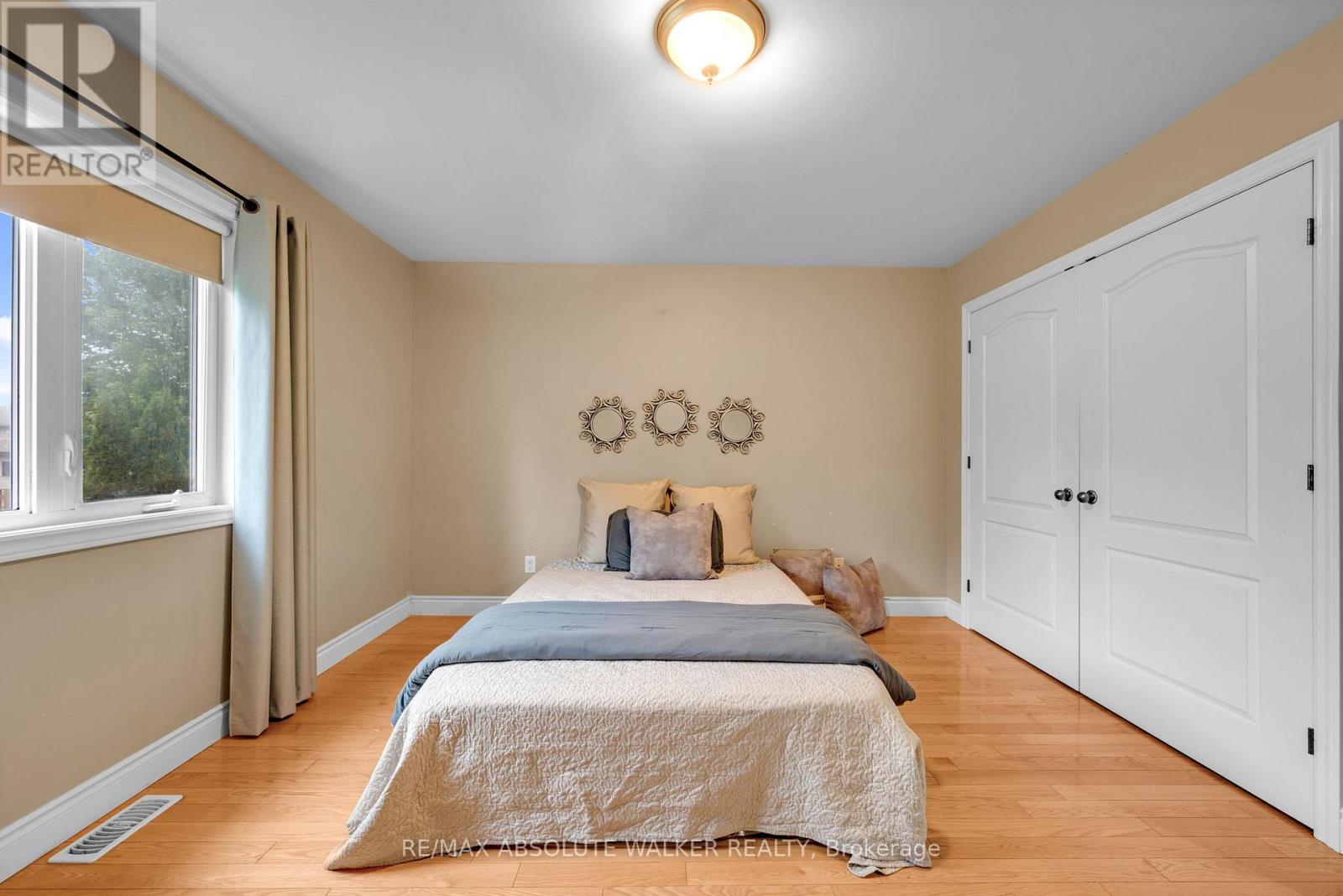9 GLOSS STREET - Image 19