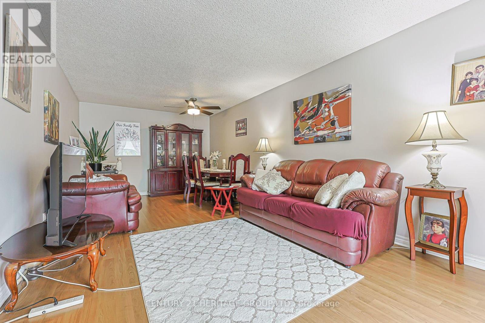 78 ZIMA CRESCENT - 12