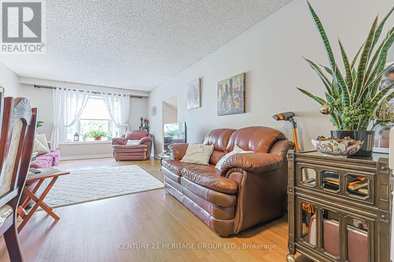 78 ZIMA CRESCENT - Image 15