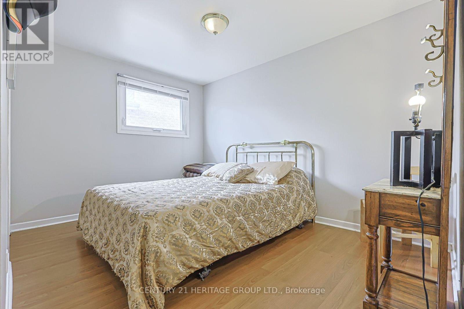 78 ZIMA CRESCENT - Image 24