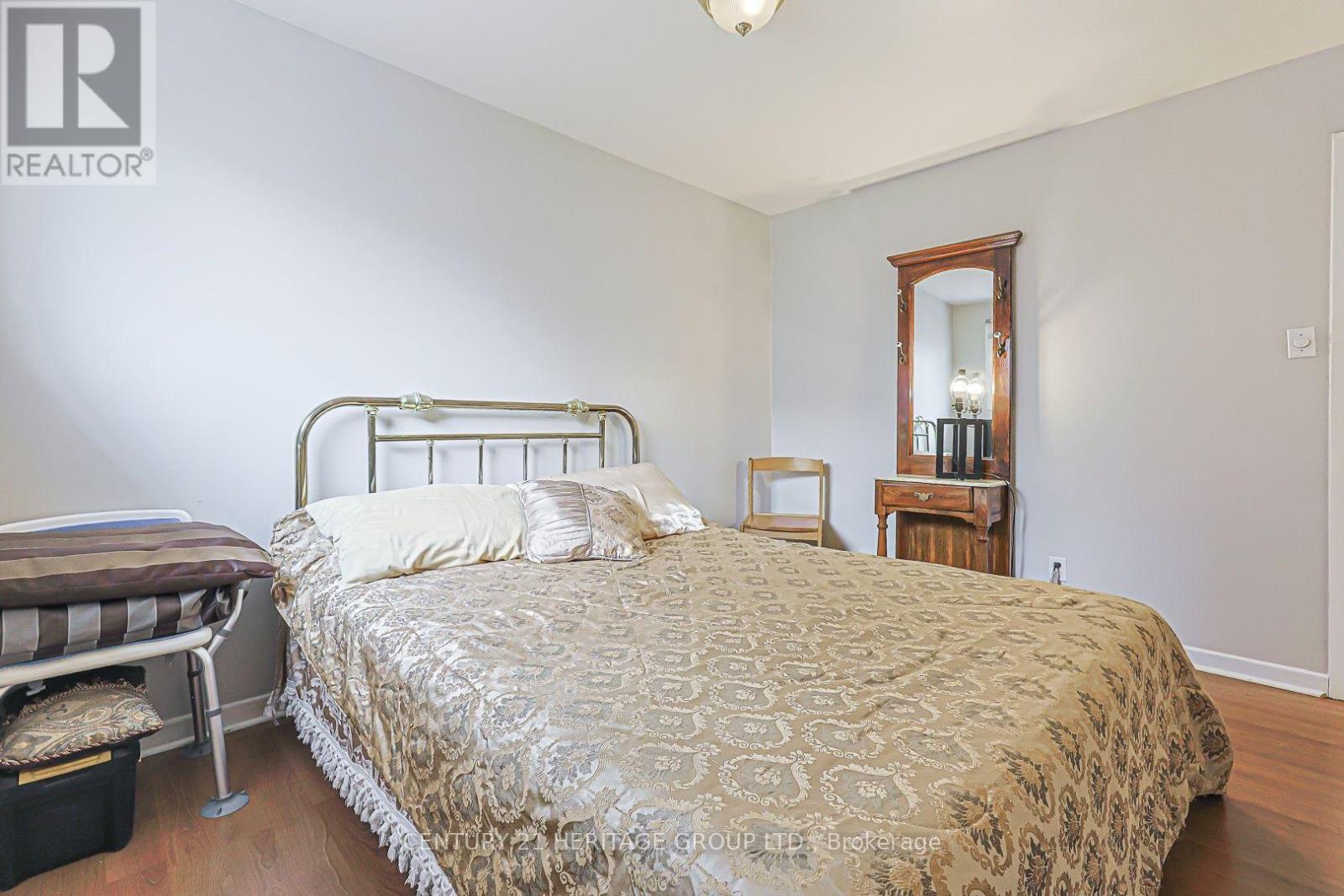 78 ZIMA CRESCENT - 25