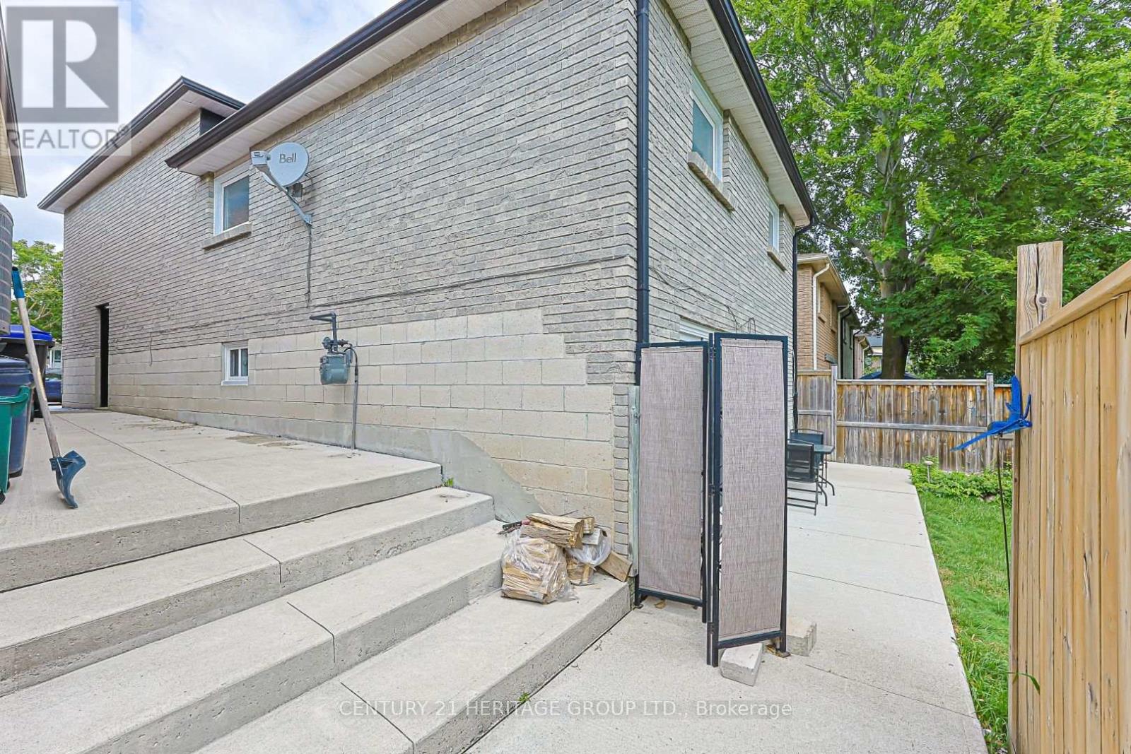 78 ZIMA CRESCENT - Image 35