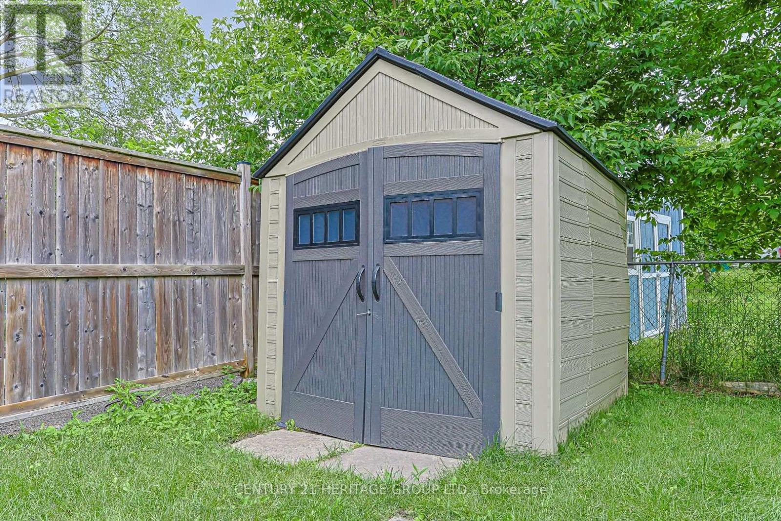 78 ZIMA CRESCENT - 41