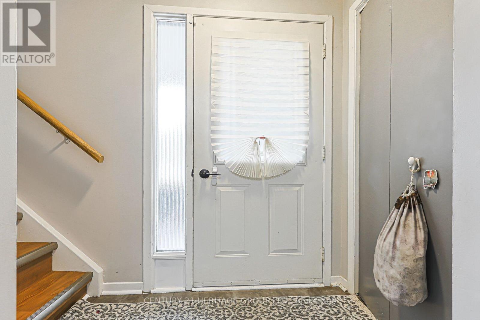 78 ZIMA CRESCENT - Image 6
