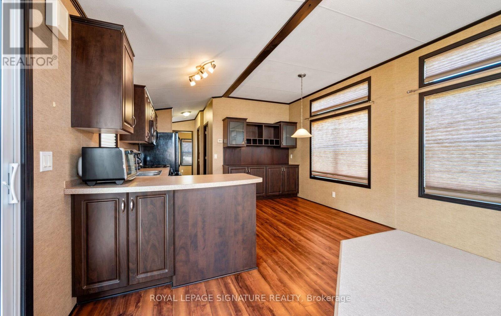 49 SUNRISE CIRCLE - Image 10