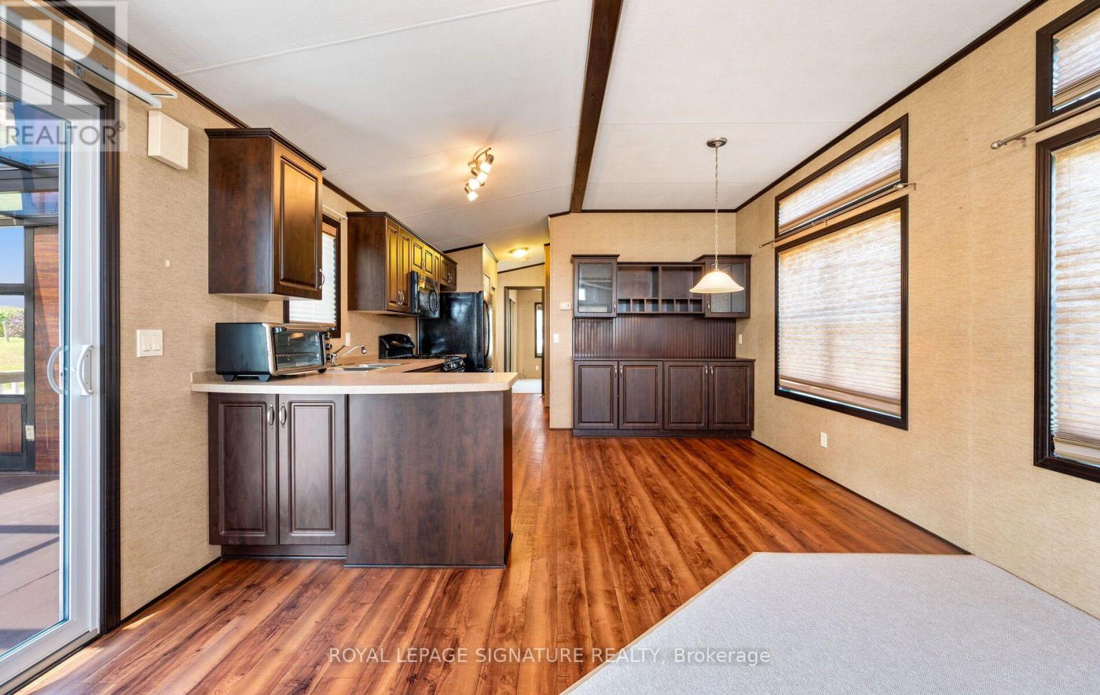 49 SUNRISE CIRCLE - 12