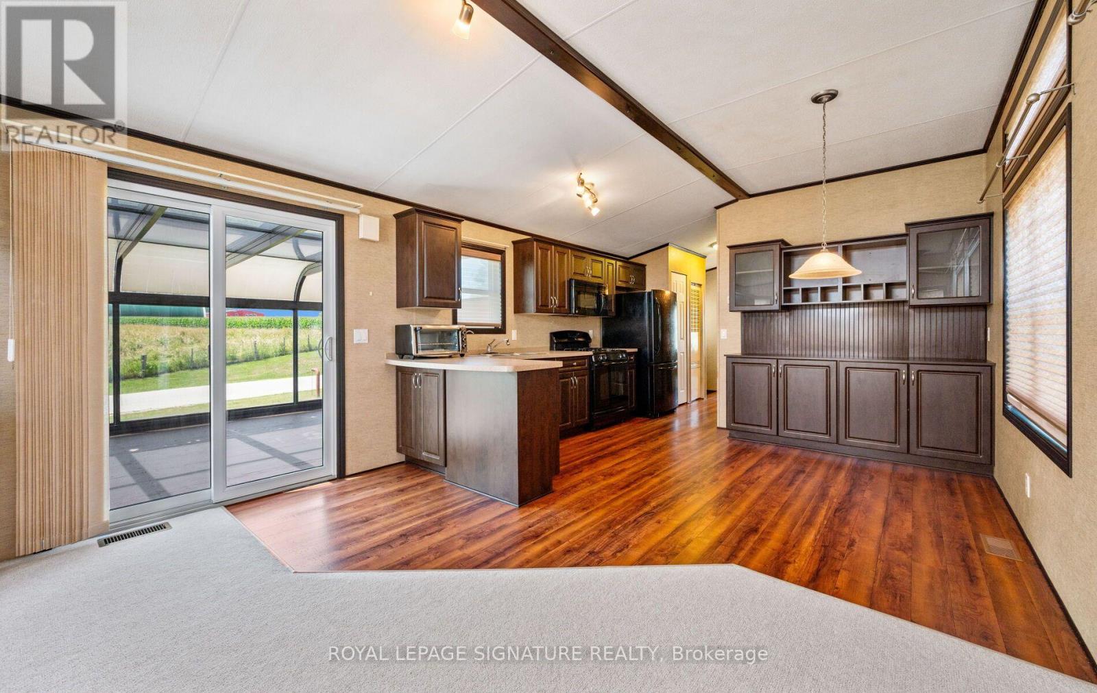 49 SUNRISE CIRCLE - Image 13