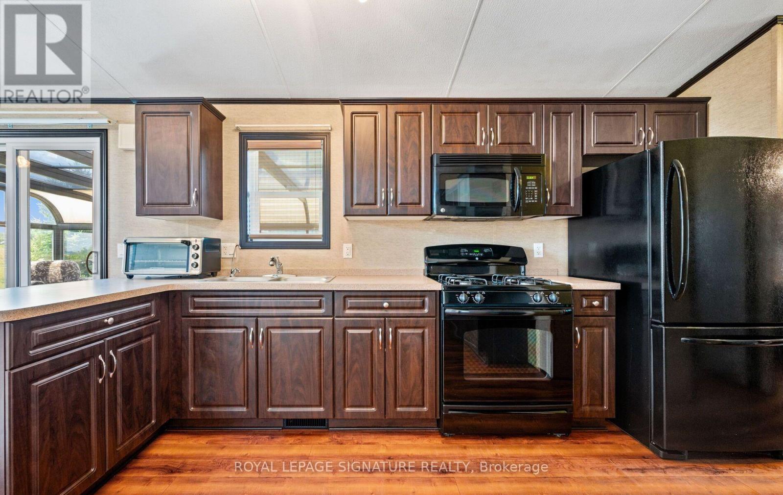 49 SUNRISE CIRCLE - 15