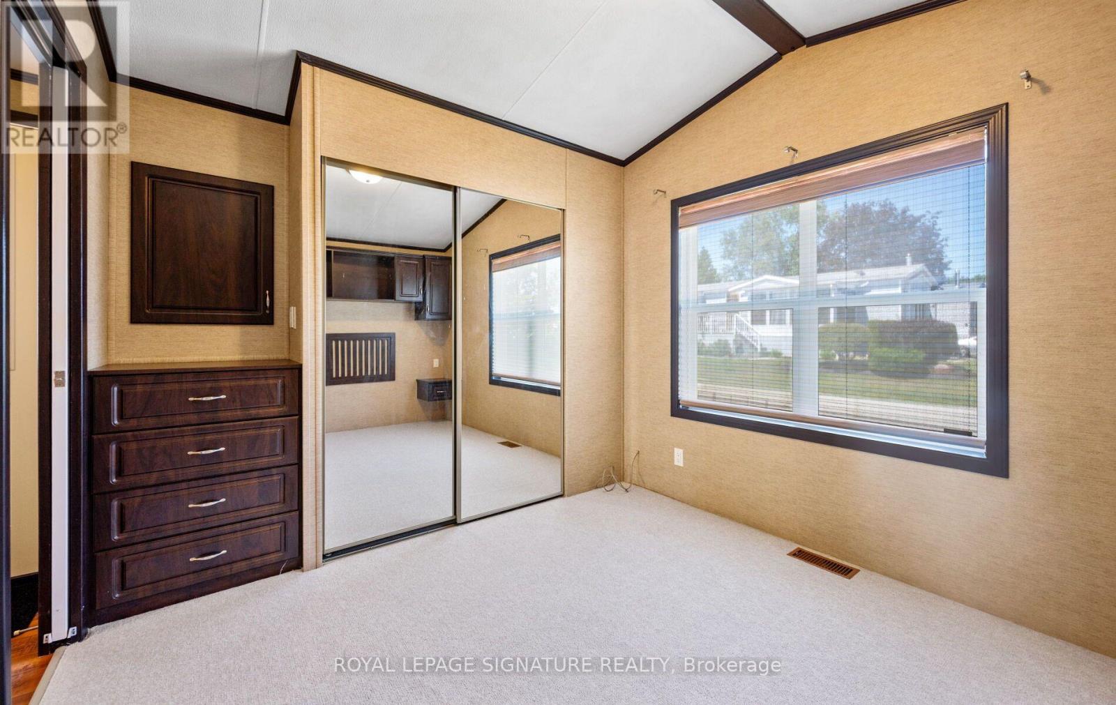 49 SUNRISE CIRCLE - Image 21