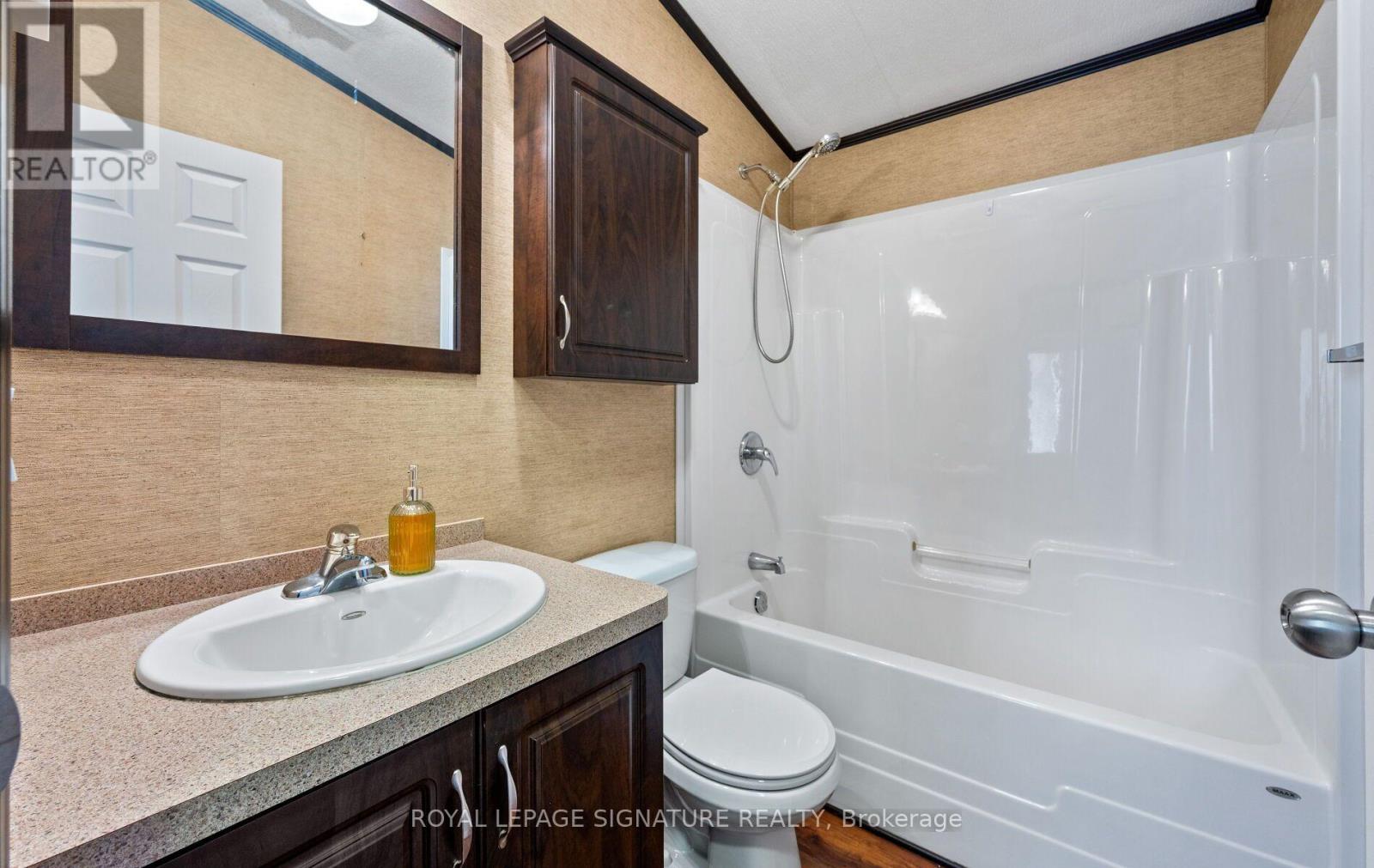 49 SUNRISE CIRCLE - Image 22