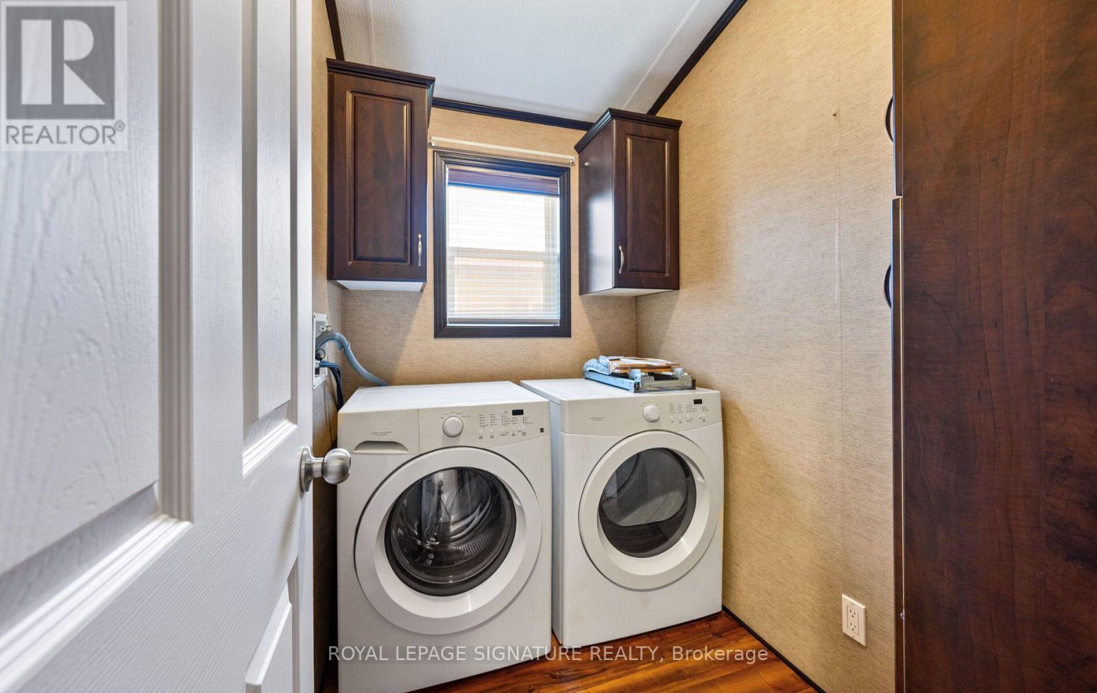 49 SUNRISE CIRCLE - Image 25