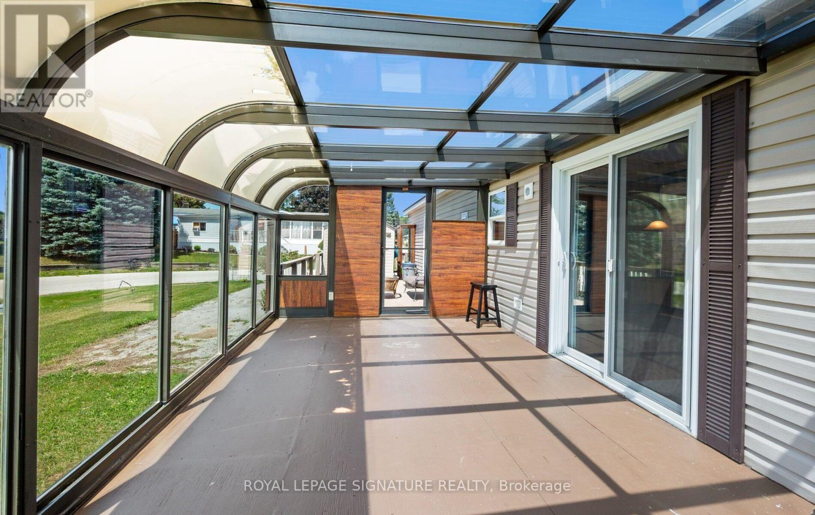 49 SUNRISE CIRCLE - Image 26
