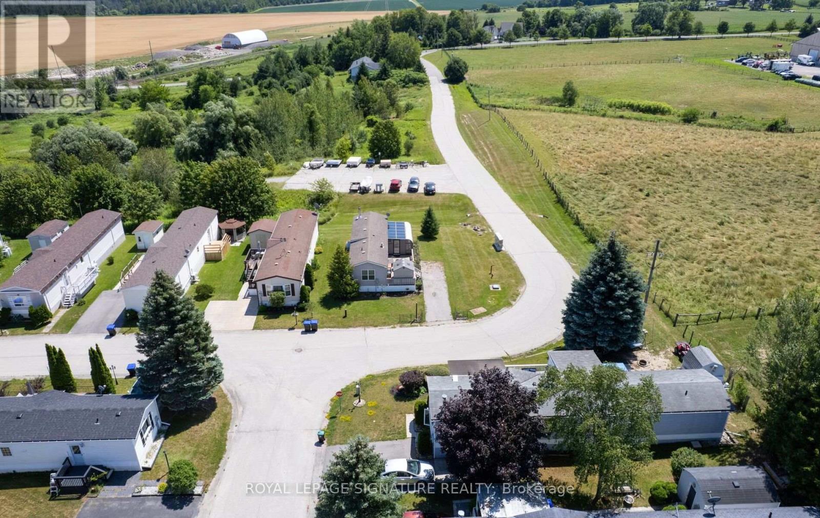 49 SUNRISE CIRCLE - Image 41