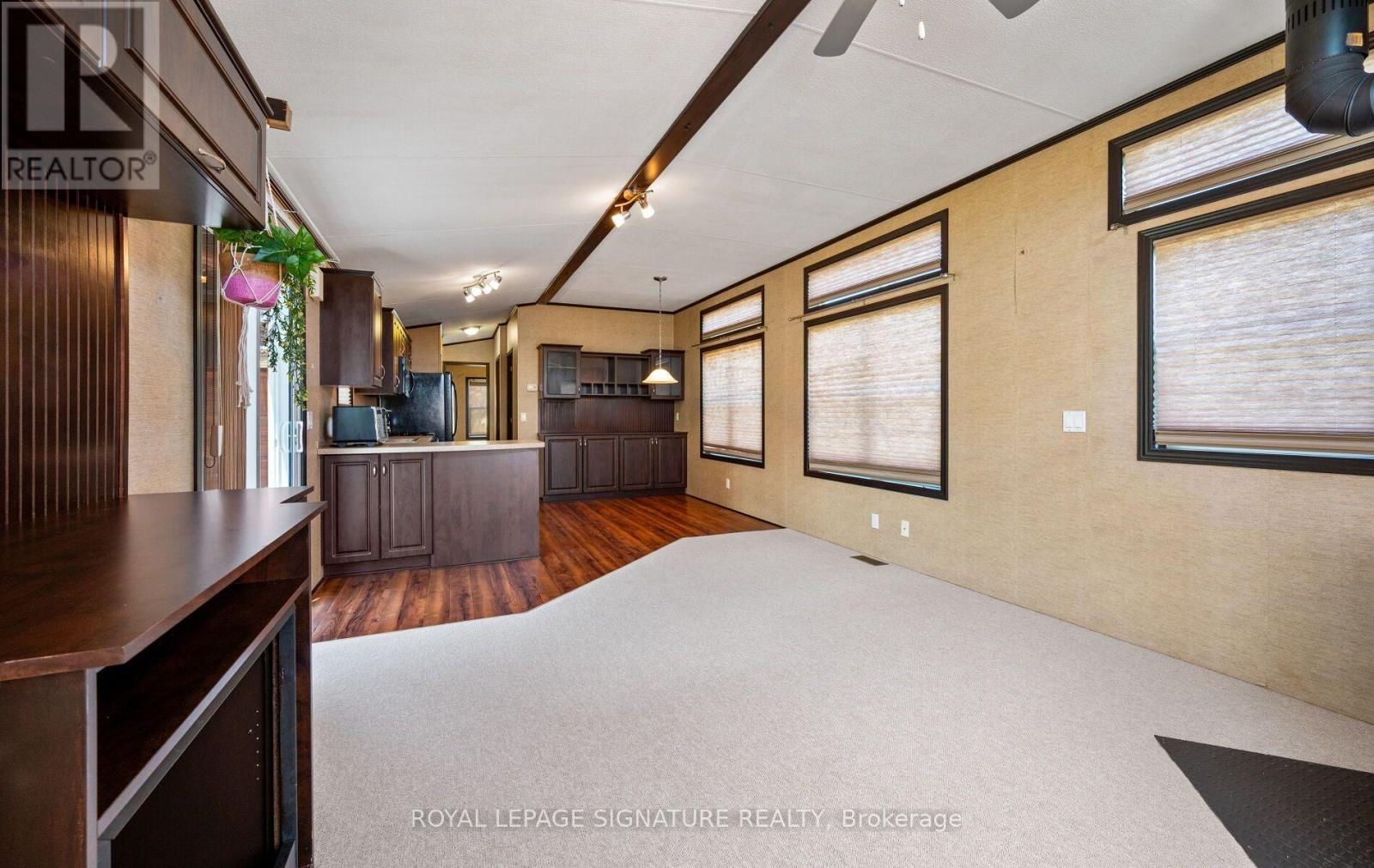 49 SUNRISE CIRCLE - Image 9